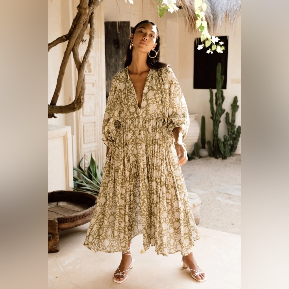 Kyra Midi Dress ~ Olive NWOT